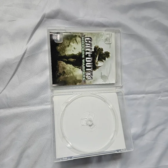 Lot of EMPTY Video Game Cases- Playstation 2, Playstation 3, Wii